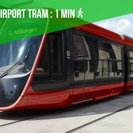 2 Steps From Sea - Air Conditioning - 2 Bedrooms - Kitchen - Wifi - Tramway