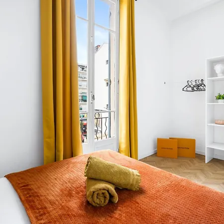 2 Steps From Sea - Air Conditioning - 2 Bedrooms - Kitchen - Wifi - Tramway 아파트 니스