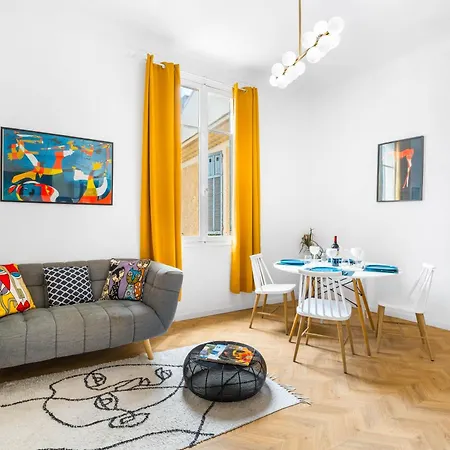 2 Steps From Sea - Air Conditioning - 2 Bedrooms - Kitchen - Wifi - Tramway Νίκαια