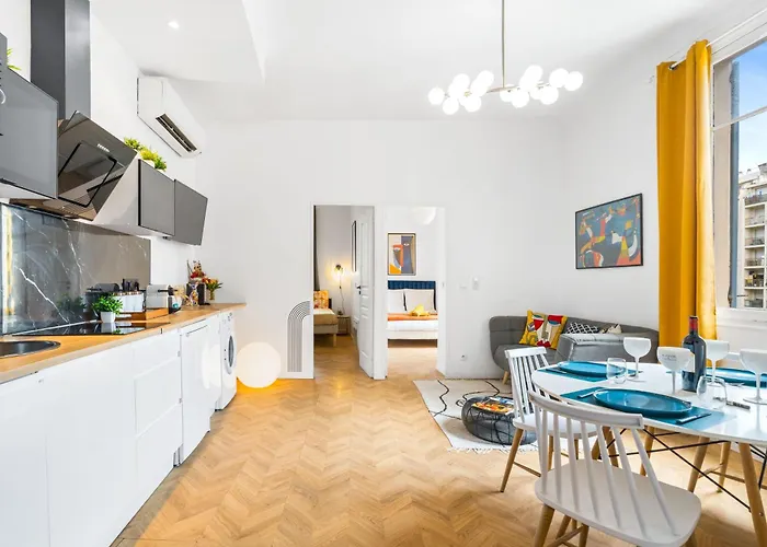2 Steps From Sea - Air Conditioning - 2 Bedrooms - Kitchen - Wifi - Tramway Appartement *
